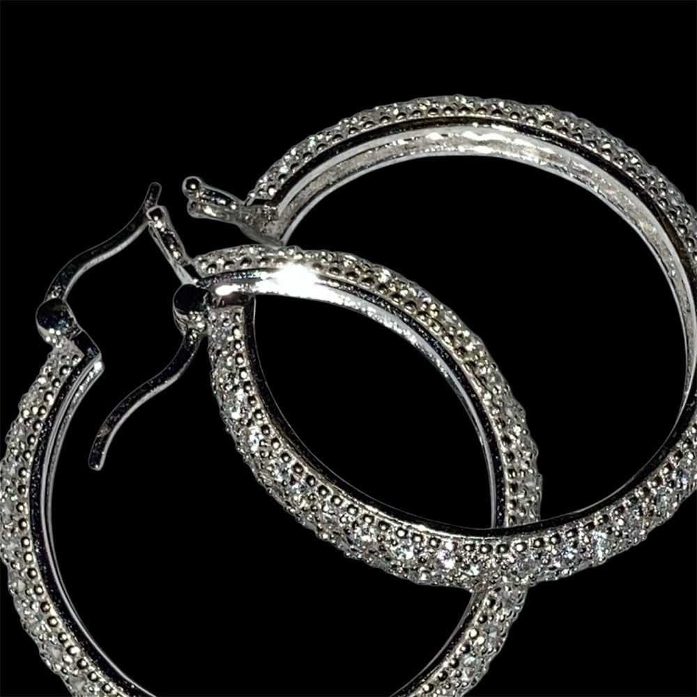 Pretty Sparkly Sterling 925 CZ Hoop Earrings. Top Quality. Excellent Condition💎